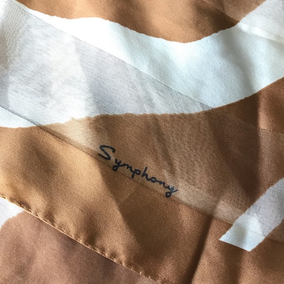 🌸HP🌸 SYMPHONY Vintage Animal Print Scarf - Picture 5 of 8